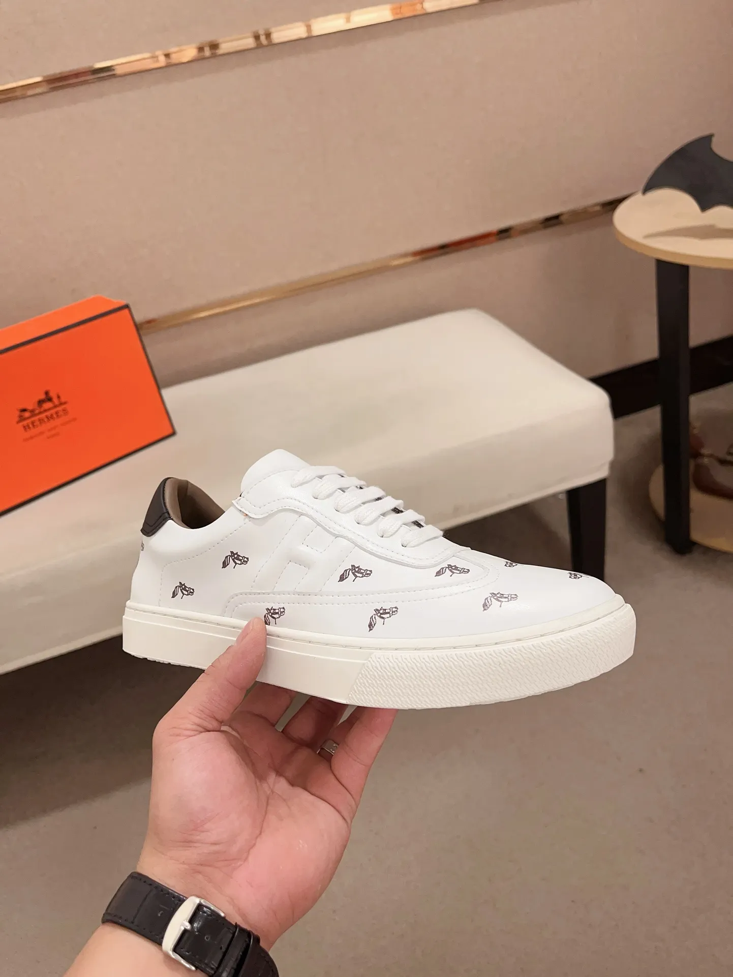 Men's clothing and shoes💰: 420💰《HERMES》【Classic Original Version】Hermès; Top 🔝 Purchasing Agency 🔍🔍Latest 🇺🇸Sold simultaneously at counters, original imported from Italy ▲▲Cow leather▲ ▲Exquisite workmanship (Italian 🇮🇹imported water-dyed 🐂cowhide lining) sole: original sole provided by the original factory, ⚠️exclusive double-layer activity·TPR·rubber·combined molded outsole; Code number: 36-44 (45/46 can be customized, non-refundable)